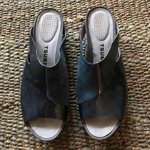 Tsubo navy blue wedge slides Ovid sandals